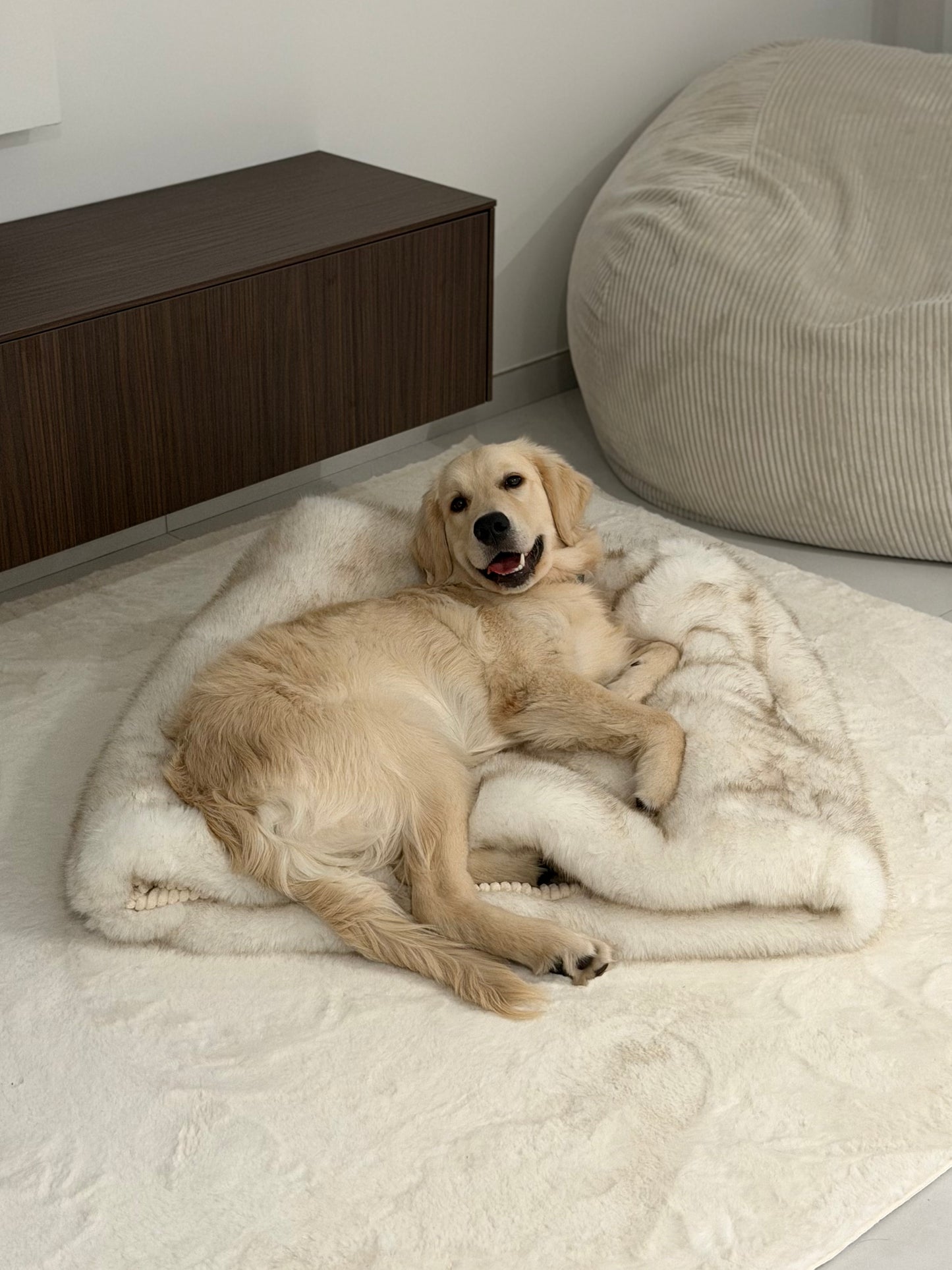 Le Moon – Grotte en Fausse Fourrure Haut de Gamme