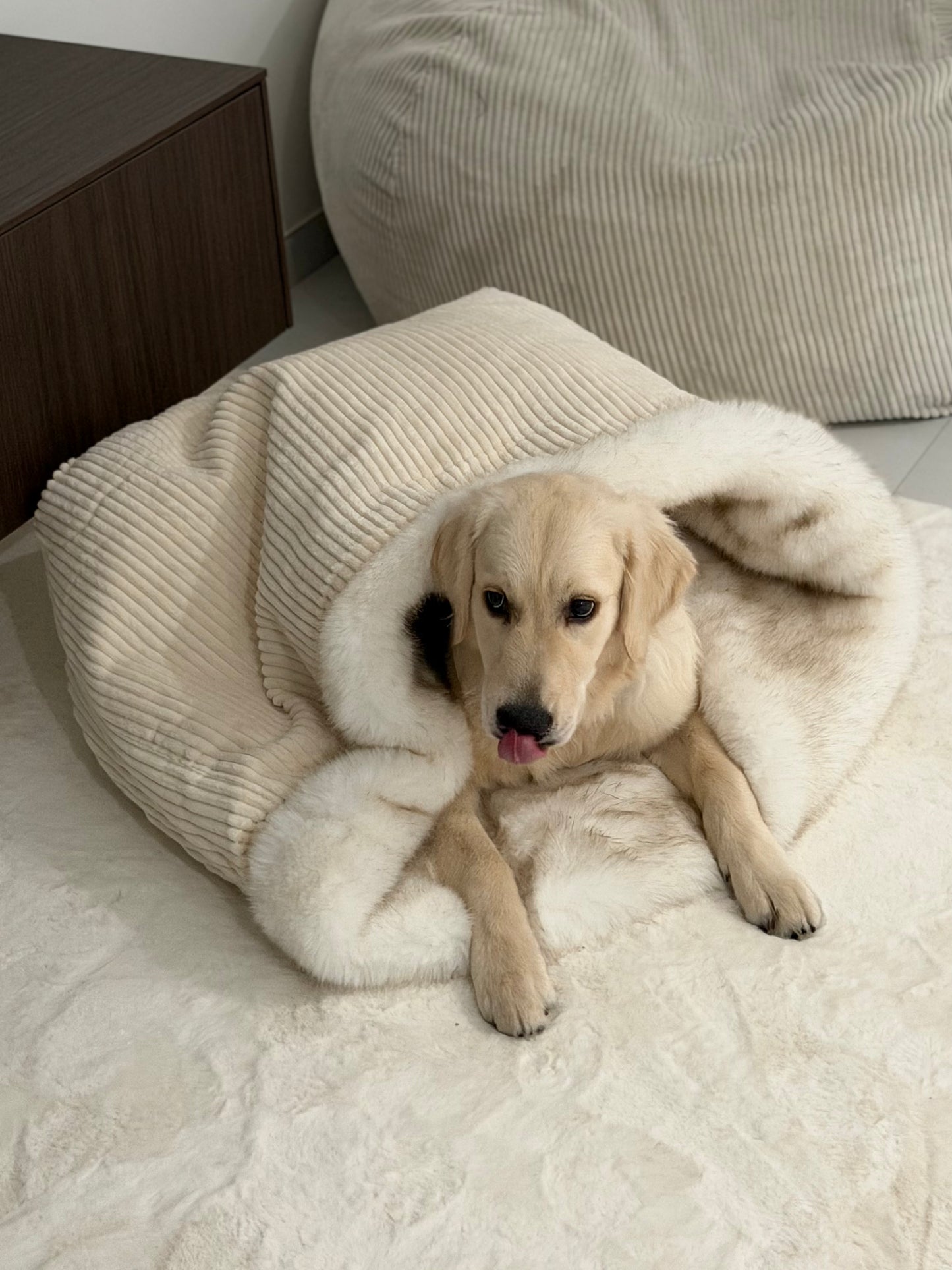 Le Moon – Grotte en Fausse Fourrure Haut de Gamme