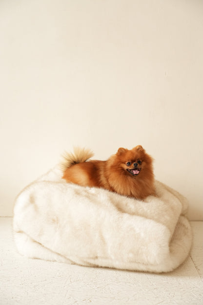 Le Moon – Grotte en Fausse Fourrure Haut de Gamme