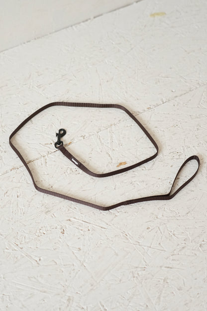 Laisse chocolat chiot / chaton 1,2m