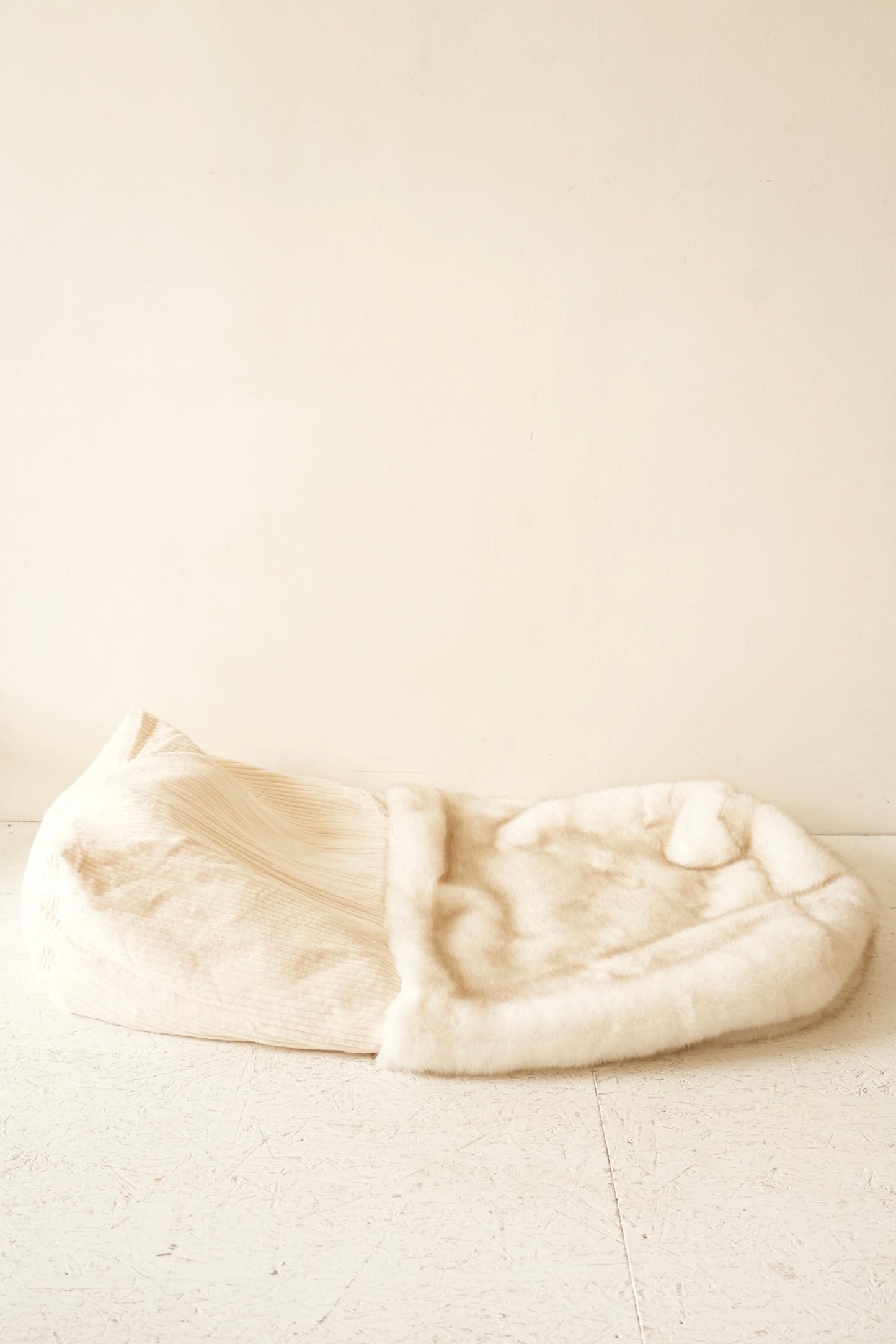 Le Moon – Grotte en Fausse Fourrure Haut de Gamme