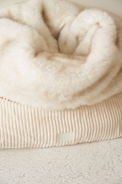 Le Moon – Grotte en Fausse Fourrure Haut de Gamme