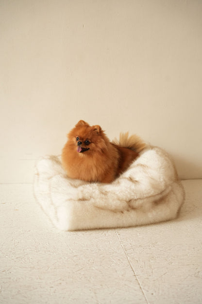 Le Moon – Grotte en Fausse Fourrure Haut de Gamme