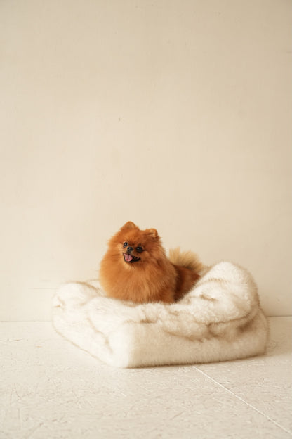 Le Moon – Grotte en Fausse Fourrure Haut de Gamme