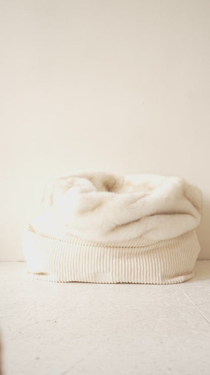 Le Moon – Grotte en Fausse Fourrure Haut de Gamme